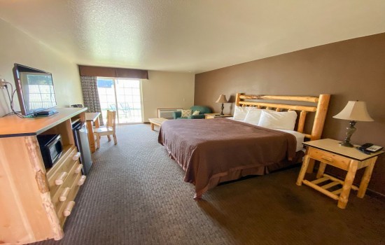 Sisters Inn & Suites - Queen room